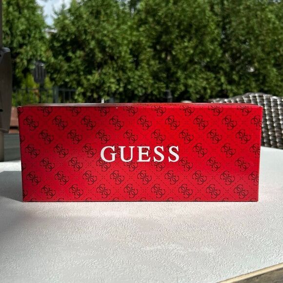 Guess Light Pink Rhinestone Logo Slides Sandals Size 7M with Box - Picture 6 of 6